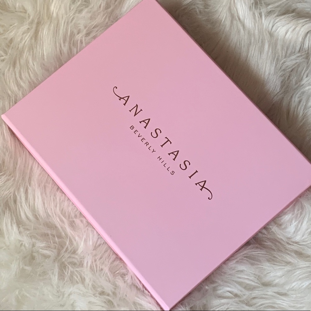 Anastasia Beverly Hills x Norvina Vol. 4 Palette